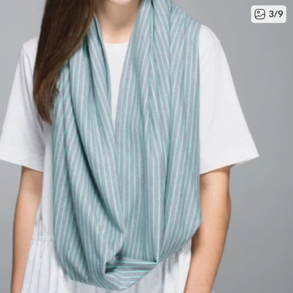 𝅺Lululemon Vinyasa Rulu Scarf Menthol Mint Green Heather Grey Stripe Reversible